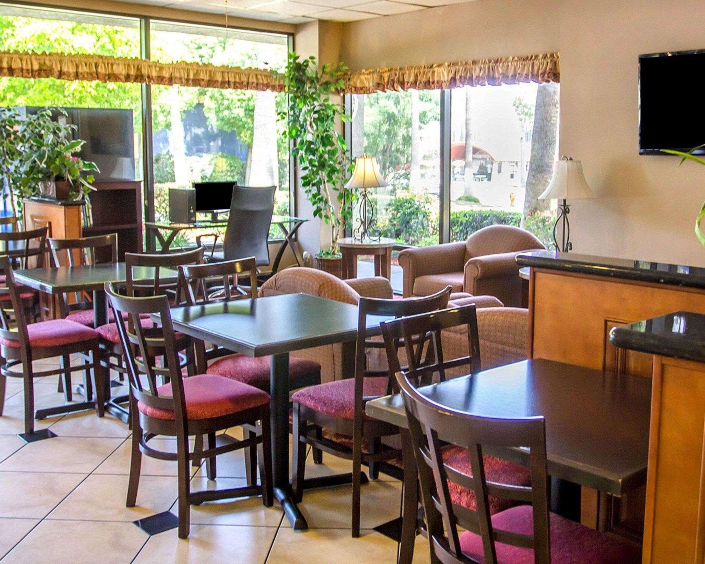 Quality Inn Riverside Near Ucr And Downtown Exterior foto